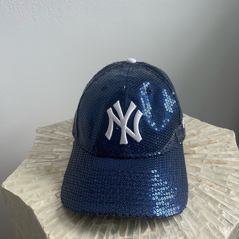 Adult Yankee MLB Blue Sequin Cap